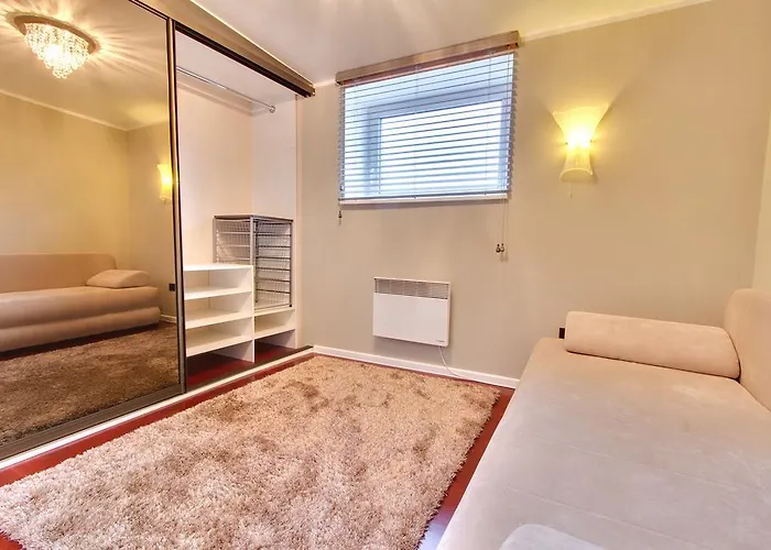 Toompuiestee Penthouse With Sauna * 탈린