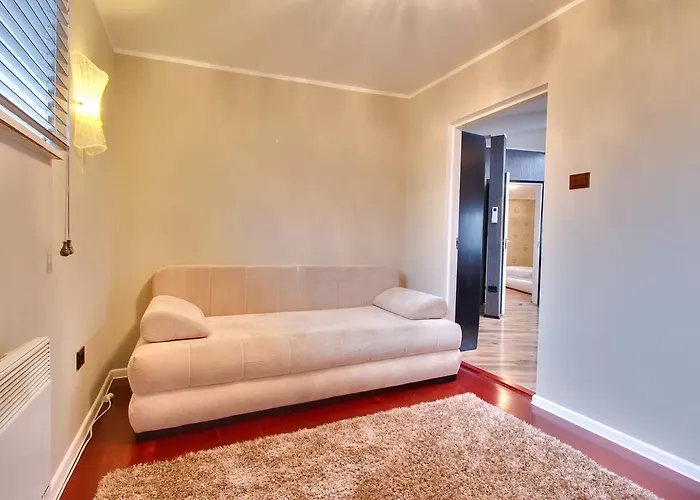 아파트 Toompuiestee Penthouse With Sauna